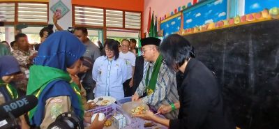 Lakukan Uji Coba Makan Bergizi Gratis di SD Kulon Progo, Menteri Abdul Mu ti : Contoh yang Sukses