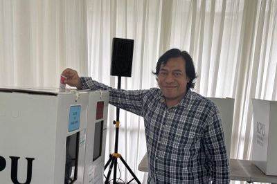 Komeng Gunakan Hak Pilih Pilkada 2024 di Bogor, Harap Pemimpin Baru Bisa Sejahterakan Warga