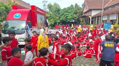 BNNP DIY Gembleng Ratusan Anak SD di Yogya Kenalkan Bahaya Narkoba 
