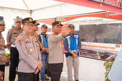 Jelang Nataru 2024 2025, Kapolda DIY Tinjau Tol Fungsional Jogja-Solo Segmen Klaten-Prambanan 