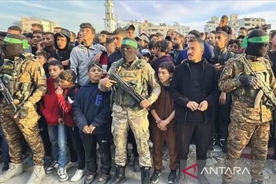 Pembebasan Sandera Israel: Hamas Siap Lepaskan Empat Sandera Wanita Israel di Gaza