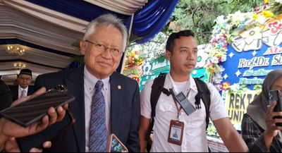 Perguruan Tinggi Kelola Tambang : Mendikti Satryo Bungkam , Rektor UNY Dawuhi