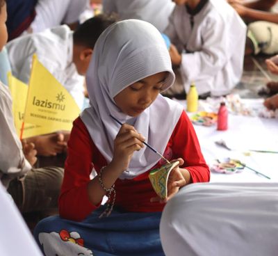 Momen Ratusan Anak-anak Antusias Membatik di Desa Unggulan DIY