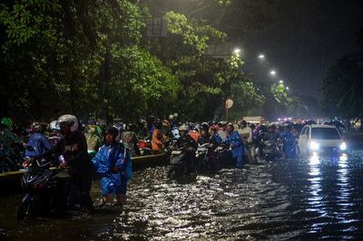 Jakarta Dilanda Banjir, Pemprov DKI Kerahkan Semua Sumber Daya untuk Minimalisir Genangan Air