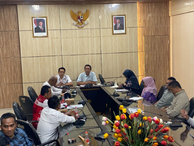 Merasa Tak Didengar, Massa Aksi di Jember Ngadu ke DPRD soal Akses Jalan Dump Truk