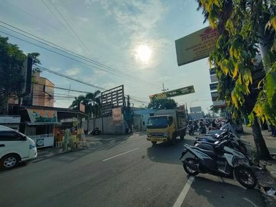 Kebijakan Sistem Satu Arah di Ruas Jalan Lingkar Kampus Unej Dicabut Hari Ini