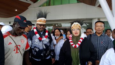 Gugatan Ditolak MK, Yoseph Gebze dan Fauzan Nihayah Kembali ke Merauke