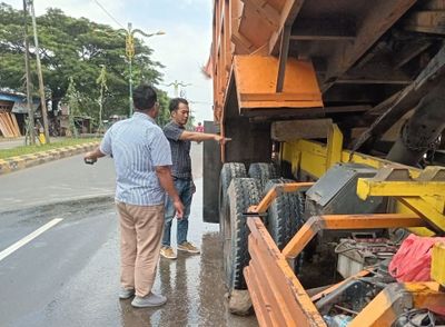 Sedang Perbaiki Truk di Cikarang, Sopir Malah Terjepit HIngga Tewas
