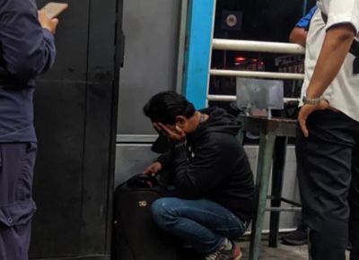 Pria Kepergok Copet Iphone-Dompet Wanita di Halte Busway Tangerang, Digeledah Banyak Barang Buktinya