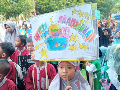 Ratusan Santri di Sudimoro Gelar Pawai Ta aruf Sambut Ramadhan 1446 H