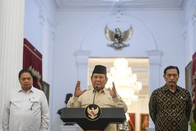 Presiden Prabowo Subianto Siapkan 8 Kebijakan Strategis untuk Dorong Pertumbuhan Ekonomi Nasional