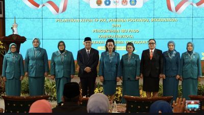 Tingkatan Kesejahteraan Masyarakat, Pemda Lantik Tim Penggerak PKK