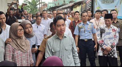 Momen Warga Terban Kota Yogya Didatangi Wapres Gibran, Salah Satu Siswi SD Ini Sampaikan Pesan Singkat