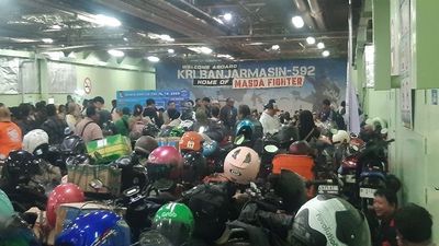 Begini Potret Para Pemudik Gratis yang Naik KRI Banjarmasin