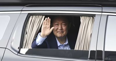 Mantan Presiden Korsel Yoon Suk Yeol Tinggalkan Kediaman Resmi Usai Lengser