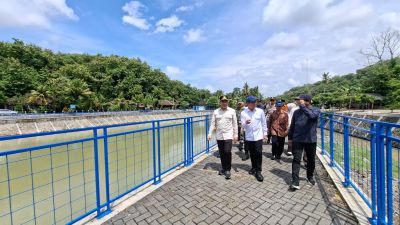 Tinjau Korban Banjir di Bantul, Menteri LHK Hanif Faisol Berikan Solusi Ini