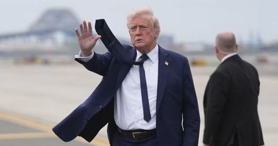 Trump Tingkatkan Pengetatan Imigrasi di Penghujung 100 Hari Pertamanya