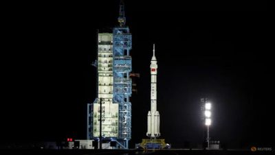 Setelah 6 Bulan di Luar Angkasa, Kru Astronot China Shenzhou-19 Akhirnya Mendarat