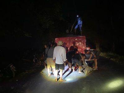 Perbaikan Jalan Swadaya Kembali Dilanjutkan Warga, Pemerintah Belum Memberi Perhatian
