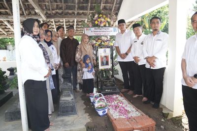 Kenang Jasa Pendahulu, Pemkab Sleman Ziarahi Makam Mantan Bupati di Hari Jadi Sleman ke-109