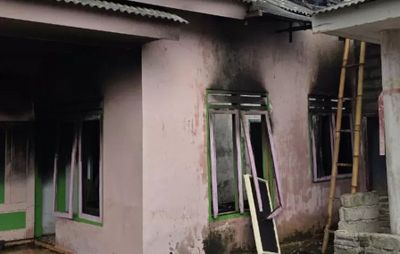 Depresi Menahun, Seorang Pria di Kalibaru Banyuwangi Hanguskan Rumah Orang Tuanya Sendiri