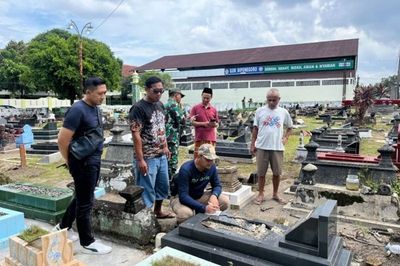 Misteri Perusakan Makam di Bantul, Bupati: Orang Gila Pelakunya!