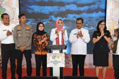 5.443 Buruh Pabrik Rokok Sidoarjo Dapat BLT Cukai Tembakau, Tiap Orang Dapat Rp1,8 Juta!