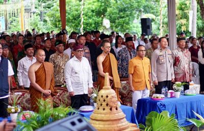 Momen Damai di Banyuwangi: Dharmasanti Waisak Jadi Ajang Toleransi dan Cinta Kasih