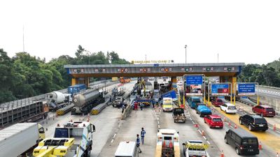 Kecelakaan di GT Ciawi 2: Truk Tabrak Gerbang Tol, Tidak Ada Korban Jiwa