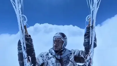 Paraglider China yang Selamat dari Awan Petir Diragukan, Video Diduga Menggunakan AI