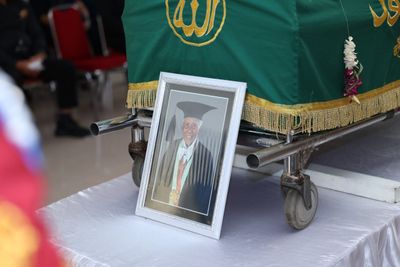 UGM Berduka, Guru Besar Fakultas Kehutanan Prof. Soemardi Meninggal Dunia