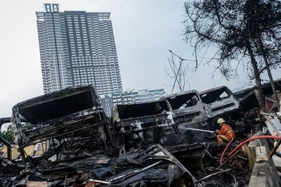 Imbas Kebakaran Terminal Rawa Buaya, 20 Bus TransJakarta Ludes Terbakar