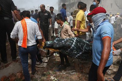 Pesawat Air India Bawa 242 Penumpang Jatuh di Gujarat India, Kemlu: Tak Ada WNI!