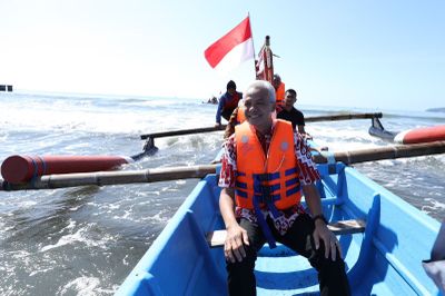 Perahu Listrik dari Ganjar, Bikin Nelayan Hemat Pengeluaran