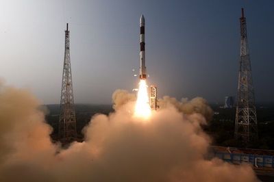 India Terbangkan Roket Ke Black Hole untuk Dipelajari