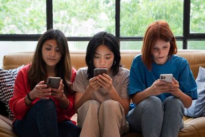 3 Jaringan 5G Terbaik di Indonesia, Jelajahi Internet Super Cepat di Era Baru!