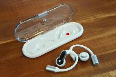 Kelebihan dan Kekurangan Earbuds Nothing Ear