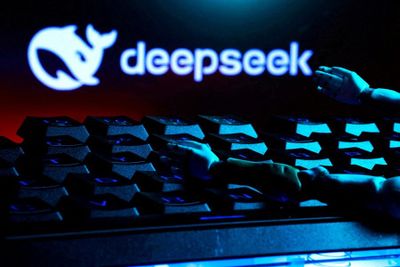 DeepSeek, AI China yang Lebih Canggih dari ChatGPT: Bikin Saham AS Anjlok Rp16 Ribu Triliun!