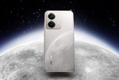 Realme P3 Ultra Segera Hadir dengan Desain Bulan, Snapdragon 7+ Gen 3, dan Kamera 50MP