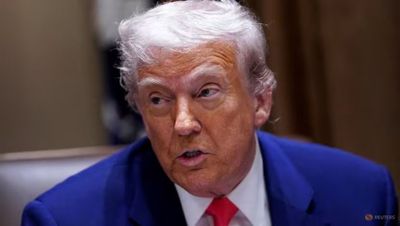 Trump Bebaskan Ponsel, Laptop dan Elektronik Lain dari Tarif 125 Persen ke China