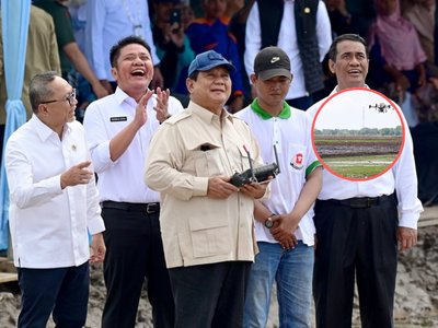 Cerita Presiden Prabowo Kaget Tebar Benih Padi Pakai Drone