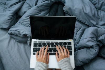 Awas! 9 Kebiasaan Ini Bisa Bikin Laptop Kamu Tewas Muda