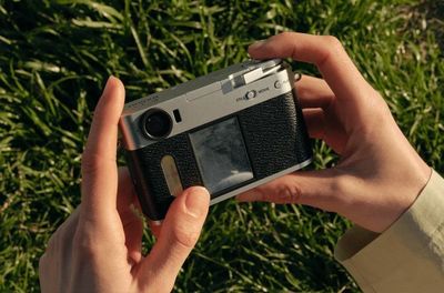 Fujifilm X-HF1: Kamera Compact Retro Buat Penggemar Gaya dan Nostalgia