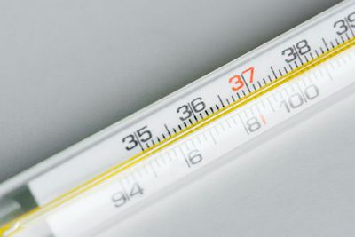 Asal-Usul Termometer yang Mengubah Dunia: Dari Jejak Galileo hingga Newton