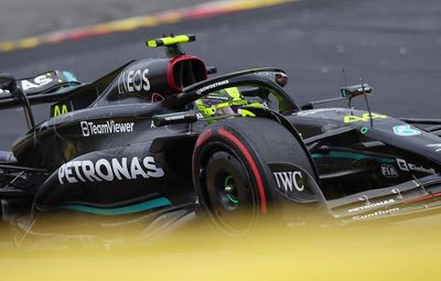 Bos Mercedes Bakal Lakuin Apa Saja untuk Pertahankan Lewis Hamilton