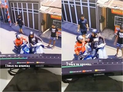Bukan Baku Hantam, Aksi Dua Pengendara Ini Bikin Adem usai Senggolan di Jalan