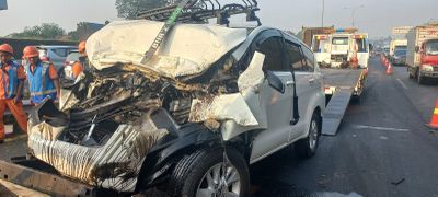 Kecelakaan Beruntun di Tol JORR Pagi Tadi, Truk Sampai Masuk Lawan Arah!