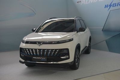 Mobil Hybrid Seri-paralel Rp400 Jutaan, Wuling Almaz RS Pro Hybrid Bisa Jadi Incaran