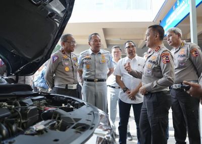 Kakorlantas Tinjau Samsat Digital Pertama di Indonesia: Masyarakat Tak Perlu Antri dan Turun dari Kendaraan!