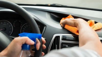 Cara Ampuh Merawat Interior Mobil Supaya Selalu Harum, Wajib Simak!
